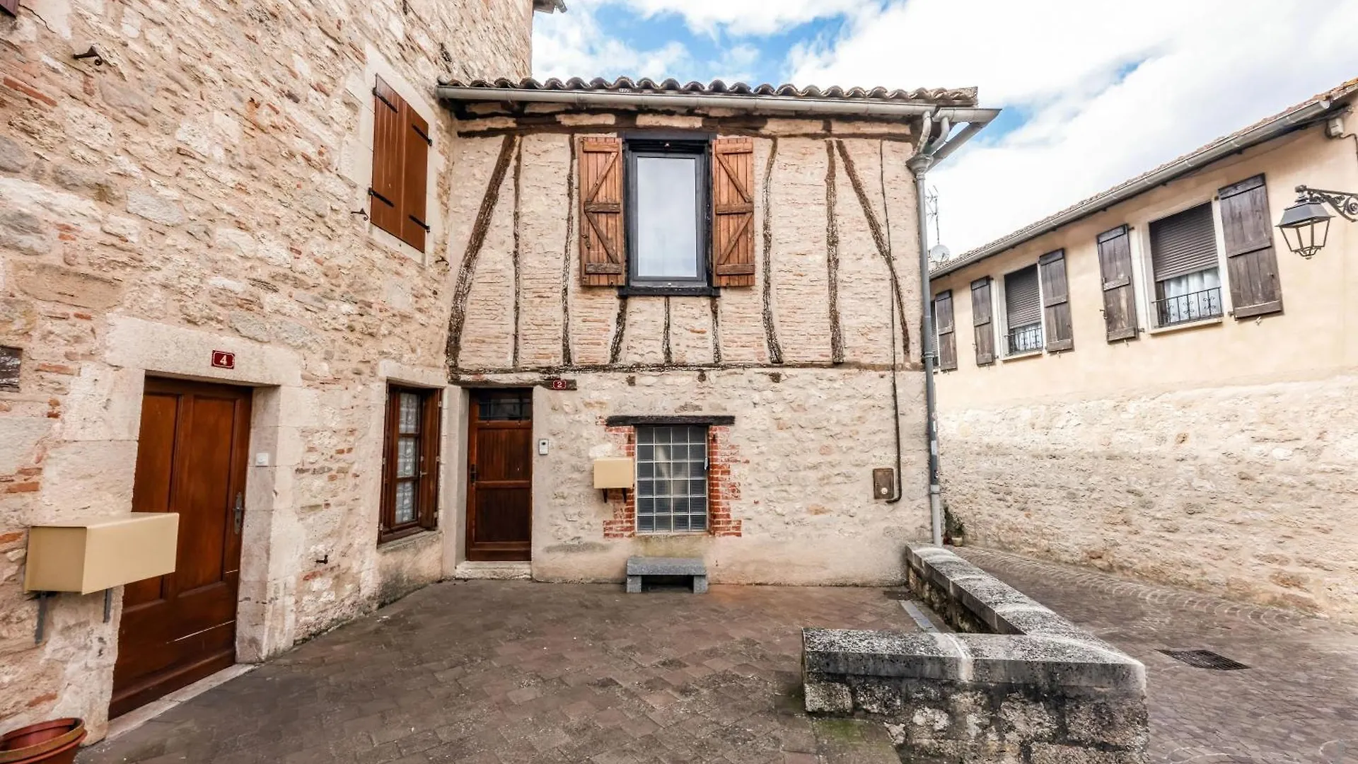Casa Glesia Villa Castelnau-de-Montmiral 0*,